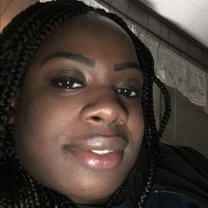 Meet your Posher, Tiffanie